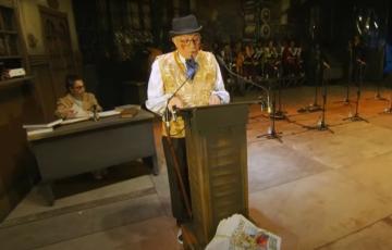 Joaquín Quiñones durante el pregón en la plaza de San Antonio