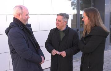 El candidato del PSOE a la alcaldía en el polideportivo La Mirandilla