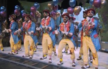 Una sesión de preliminares para esclavos del Carnaval.