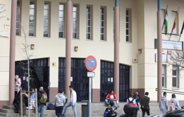 Han abierto un mercadillo solidario de libros
