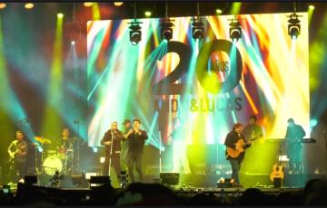 Los gaditanos supieron conectar con el público de todas las edades