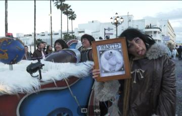 La cabalgata del humor recorrió el casco histórico