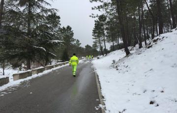 La carretera de acceso a Grazalema ha tenido que ser cortada