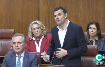 Bruno García durante su intervención en el Parlamento
