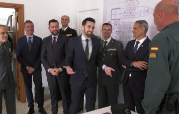 El secretario de Estado de Seguridad, junto a otras autoridades, durante la inauguración de la Escuela del Servicio Marítimo de la Benemérita