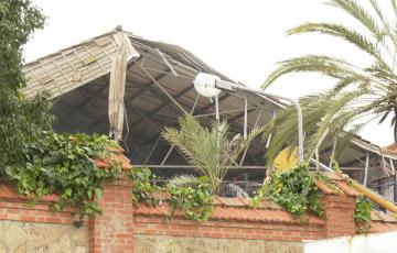 Las grúas trabajan ya en los antiguos depósitos de tabacalera 