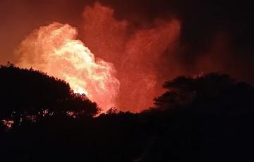 La dirección de la emergencia ha desalojado en prevención a un total de 70 personas de la barriada de El Chaparral que han sido desplazados a la venta El Tropezón,