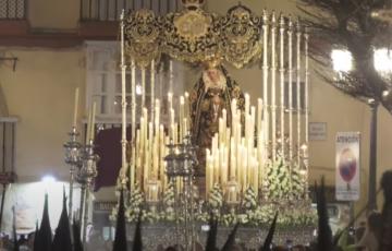 La Junta recupera las saetas en la plaza de Candelaria.