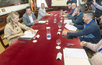 El alcalde volverá a reunirse junto con los sindicatos con la ministra Yolanda Díaz el próximo 17 de abril.