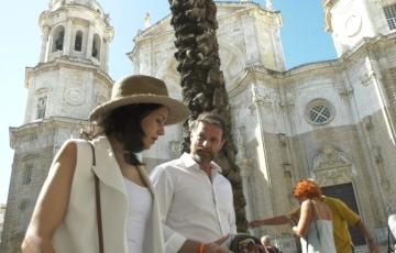 Inés Arrimadas respalda al candidato de Ciudadanos a la alcaldía de Cádiz.