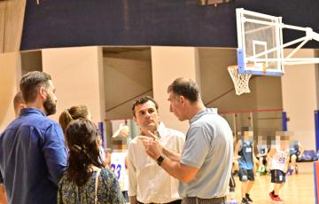 El candidato del PP, Bruno García, apuesta por la creación o renovación de las instalaciones deportivas de la ciudad.