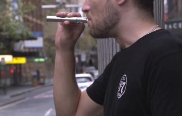 La Asociación Española contra el Cáncer llama la atención sobre el peligro de los vapeadores