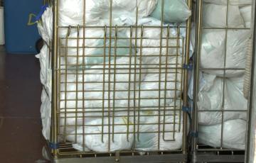 Ropa sanitaria que se trata en el servicio de lavandería del SAS 