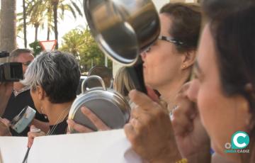 Imagen de la protesta en la puerta de la Subdelegación 