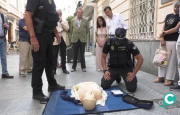 Imagen del simulacro realizado por la Policía Local en la calle Ancha 