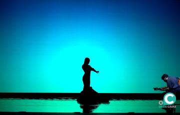 La bailaora Rocío Molina durante su actuación en el Gran Teatro Falla.