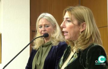 Inmaculada Olivero, delegada provincial de Economía, Hacienda y Fondos Europeos, en una comparecencia junto a la delegada del Gobierno andaluz en Cádiz, Mercedes Colombo