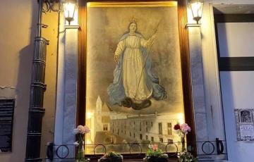 Retablo del lugar donde llegaron las aguas del maremoto 