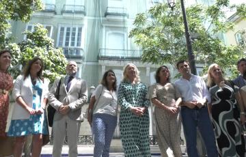 La consejera de Salud visita el solar del nuevo centro de salud en plaza de Mina 
