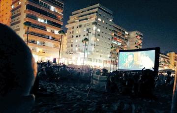 El Cine en la playa se celebra en el módulo central