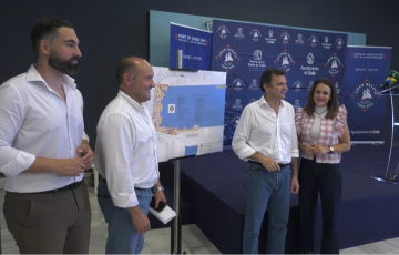 El alcalde Bruno García, junto al coordinador de la Gran Regata y los concejales de Deportes y de Turismo y Fiestas, durante la presentación de la programación municipal de la Regata de Grandes Veleros 2023