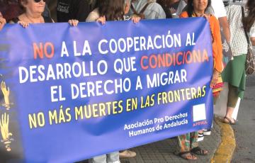 Colectivos y organizaciones sociales protestan ante la reunión de la Unión Europea