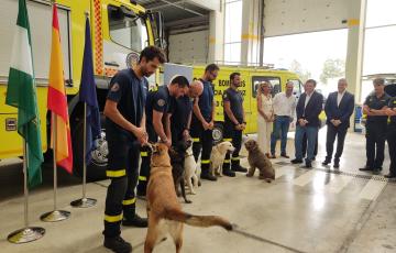 Los efectivos de bomberos han contado su experiencia en el país vecino