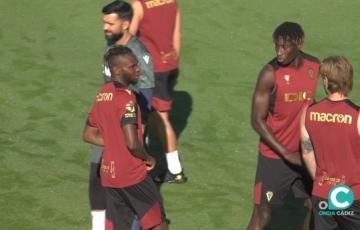 Kouamé durante el entrenamiento desarrollado en la Ciudad Deportiva