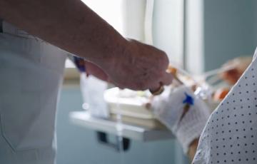 Más medios para los cuidados paliativos y el refuerzo de la atención domiciliaria