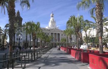 El Ayuntamiento propine para la próxima Semana Santa ampliar los palcos en San Juan de Dios 
