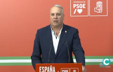 Juan Carlos Ruiz Boix compareciendo en rueda de prensa.
