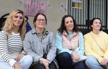 Las monitoras Ptis están de huelga indefinida