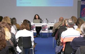 Hablar del suicidio como solución y luchar contra el estigma de su difusión.