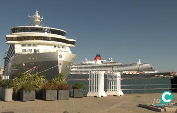Cruceros en el muelle gaditano. 