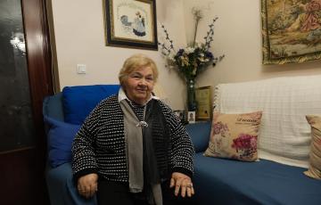 Durante décadas cosió numerosos disfraces para las agrupaciones y los trajes de piconera para las ninfas