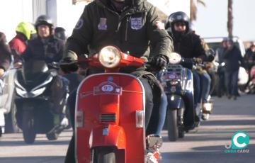 El recorrido ha partido de Zona Franca y ha terminado en el Castillo de Santa Catalina 