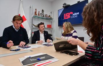 Encuentro celebrado este martes en la sede de Cruz Roja. 