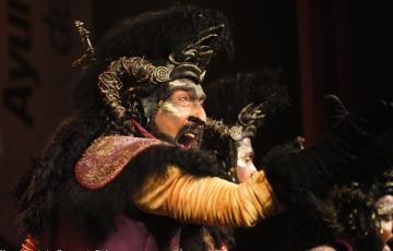 Comparsa, La oveja negra