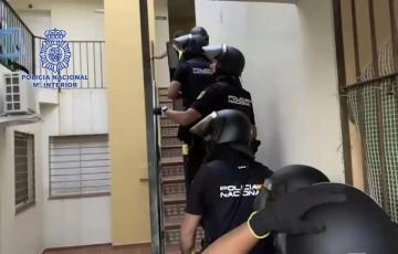 La Policía Nacional ha detenido a nueve personas como presuntos autores de un delito de estafa.