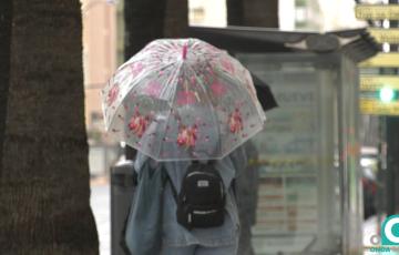 El litoral gaditano permanece en aviso amarillo hasta las 18 horas. 