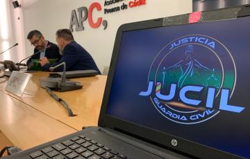 Momento de la rueda de prensa de JUCIL