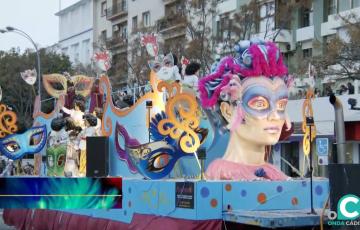 Imagen de una carroza en la Cabalgata Magna de Cádiz de 2023. 