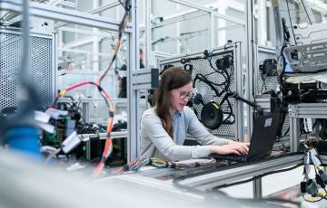 Empleada de una fábrica