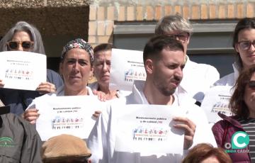 Detalle de la movilización a las puertas del hospital de San Carlos 