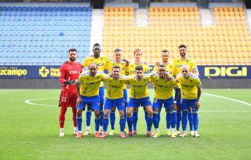 Formación inicial del Cádiz CF en la Mirandilla