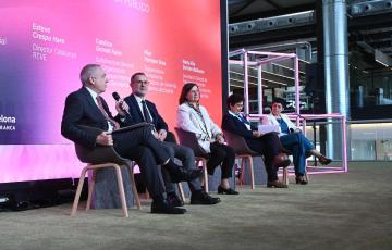 Ponentes intervienen en uno de los encuentros de la BWAW de Barcelona