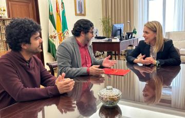 Almudena Martínez, con Diego Calvo y Andrés García Latorre