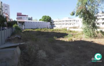 Solar donde se alzará el nuevo pabellón Portillo