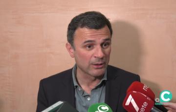 El alcalde de Cádiz atiende a los medios de comunicacion 