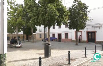 La plaza José Macías Rete donde se sitúa el albegue municipal